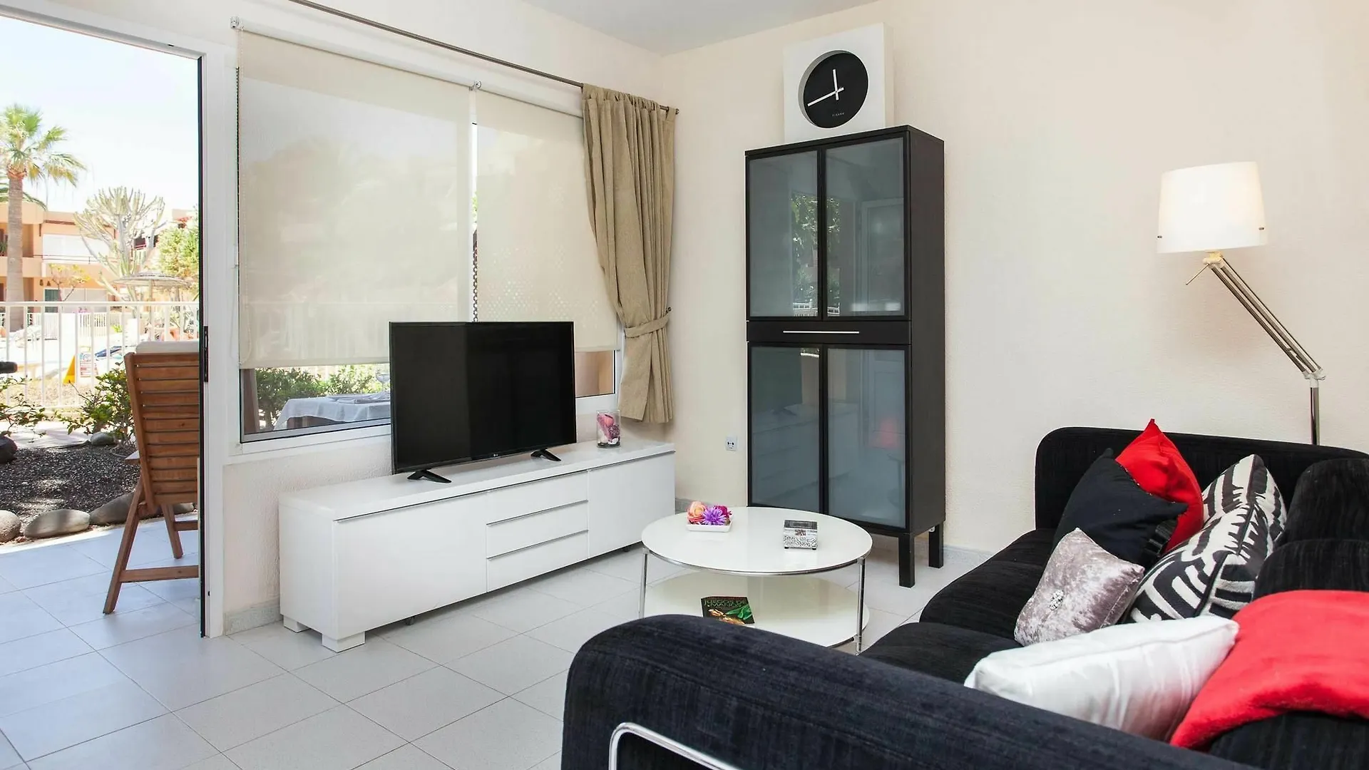Kalma Apartment コラレホ